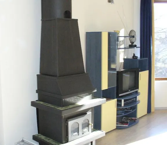 Pensión Alfa Daniel 2*